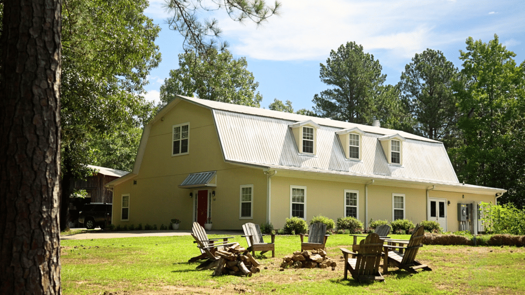 Magnolia Creek - barn