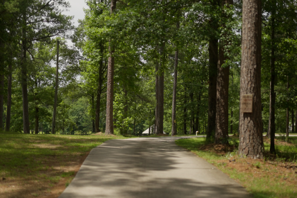 Photo Gallery - Magnolia Creek - grounds and outdoor campus 9